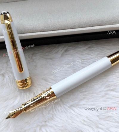 Faux Mont Blanc Pens Meisterstuck Solitaire Tribute Gold Trim Fountain Pen
